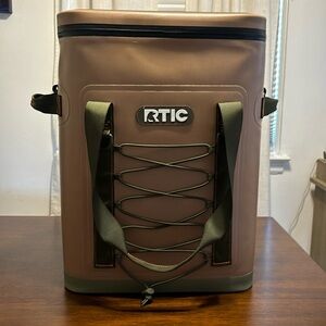 RTIC 24 can backpack cooler
